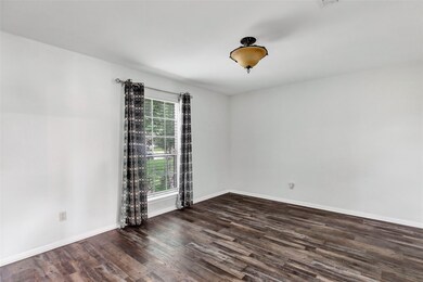 3913 Spring Circle Dr E, Pearland, TX 77584 - photo 5