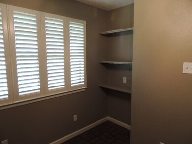 6468 N Cypress Ave, Odessa, TX 79764 - photo 7