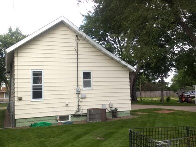 1811 E 1st St, Merrill, WI 54452 - photo 3