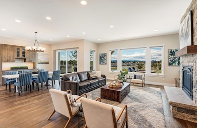 Open Concept Living w/ Views