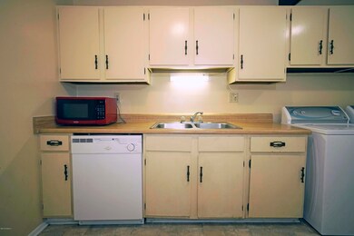 415a Kitchen01
