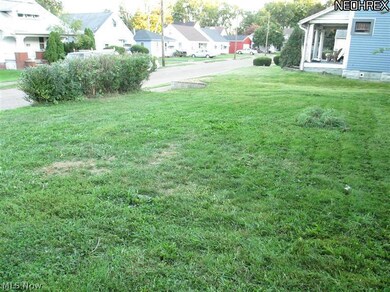 1624 22nd St NE, Canton, OH 44714 - photo 3