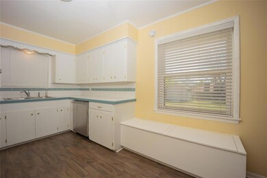 1105 Bluebonnet Cir, Ennis, TX 75119 - photo 5