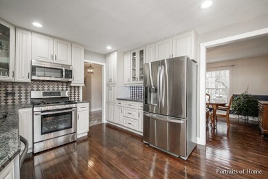 1112 Wickham Ct, Naperville, IL 60540 - photo 7