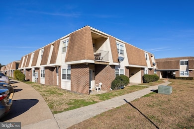 27 -7 Florence Tollgate Place, Burlington, NJ 08016 - photo 2