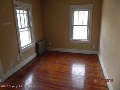 83 Bedford St, Kingston, PA 18704 - photo 5