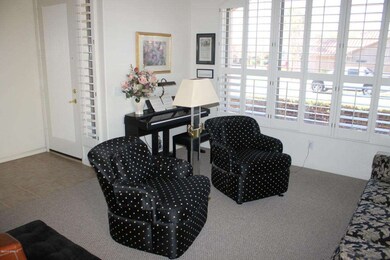 Living Room 4