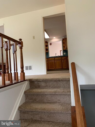 13 Elm St, Reading, PA 19606 - photo 7