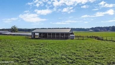 157 Triple j Trail, Jamestown, TN 38556 - photo 2