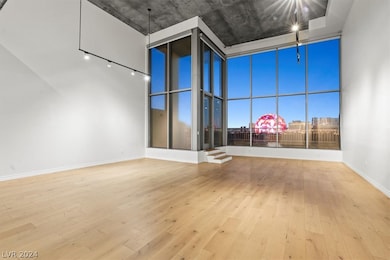 Living Room/ Dining Area