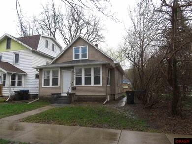 1211 N 4th St, Mankato, MN 56001 - photo 2
