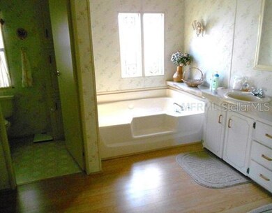 156 Eola Park Dr, Davenport, FL 33897 - photo 6