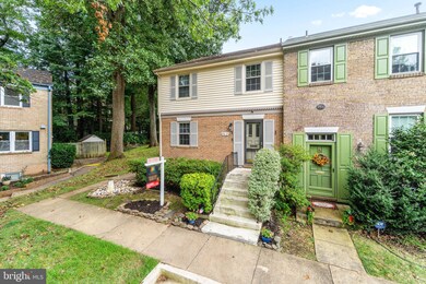 9615 Lindenbrook St, Fairfax, VA 22031 - photo 4