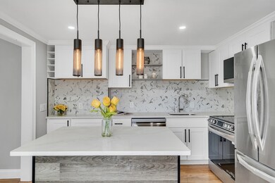 39 Abbott Rd, Waltham, MA 02452 - photo 5