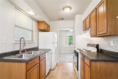 1341 Broadmoor Dr, Slidell, LA 70458 - photo 6