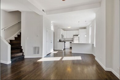 1437 W Superior St, Chicago, IL 60642 - photo 4