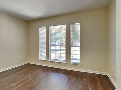 31726 Royal Woods Ct, Conroe, TX 77385 - photo 4