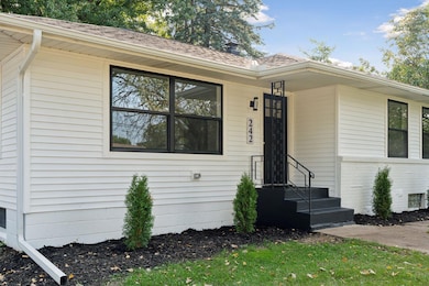 242 Butler Ave W, Saint Paul, MN 55118 - photo 4