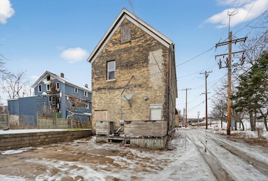 1227-1229 W Juneau Ave, Milwaukee, WI 53233 - photo 3