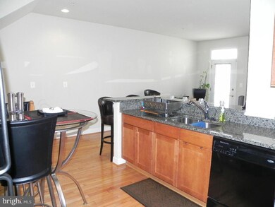 8006 Endzone Way, Hyattsville, MD 20785 - photo 7