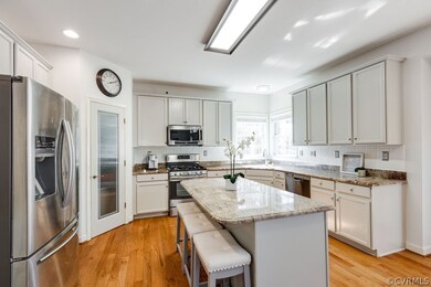 14118 Beachmere Dr, Chesterfield, VA 23831 - photo 2