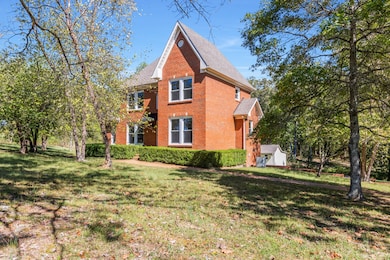 201 Bobwhite Dr, Lyles, TN 37098 - photo 2