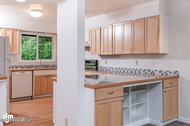 Kitchen_MAX1613-Edit (1)