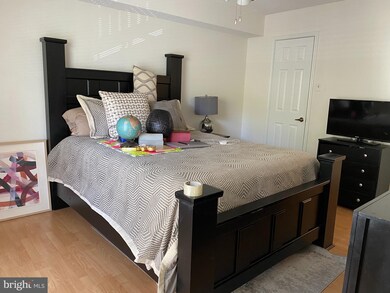 1504 Lincoln Way unit 207, McLean, VA 22102 - photo 4