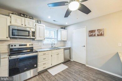 211 Bradford Ct unit 202L, Westampton, NJ 08060 - photo 7