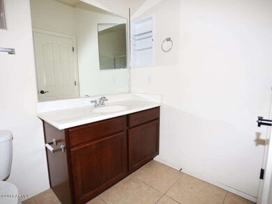 023-264145 - Bath 03 (down)