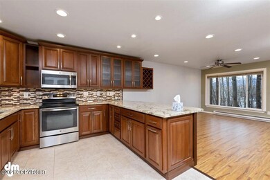 10-Kitchen 20210503-DW-3049