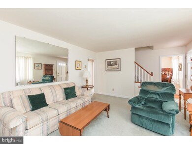 1204 Villanova Ave, Folsom, PA 19033 - photo 5
