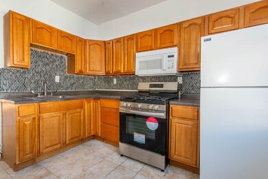 46 Spruce St unit 2, Jersey City, NJ 07306 - photo 4