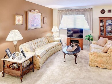 Living room 1a.