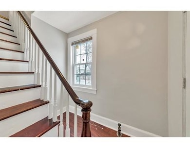 107 Cedar St, Springfield, MA 01105 - photo 4