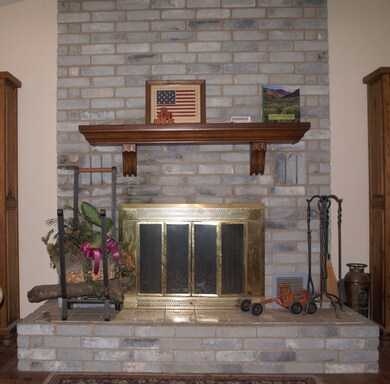 1816 Quailwood Dr, Fredericksburg, TX 78624 - photo 5