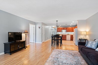 7-web-or-mls-16-cranberry-grove-way