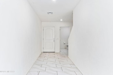 6038 S Kirtley Dr, Tucson, AZ 85706 - photo 4