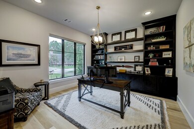 359 Wycliffe Dr, Houston, TX 77079 - photo 6