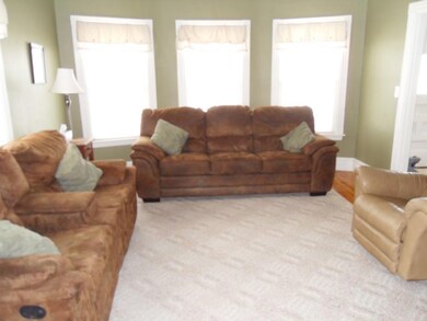 Inviting living room - full of light!