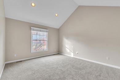 6057 Beachwood Dr, West Bloomfield, MI 48324 - photo 6