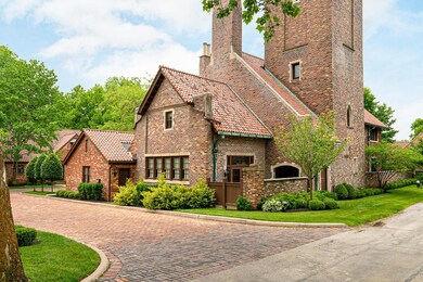 1427 Roxbury Rd unit Carriage House E, Columbus, OH 43212 - photo 2