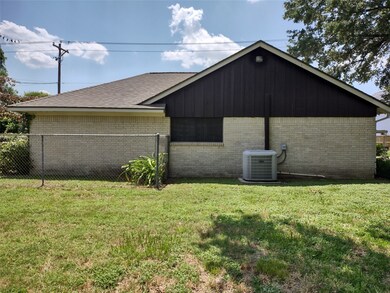 3231 Druid St, Houston, TX 77091 - photo 3