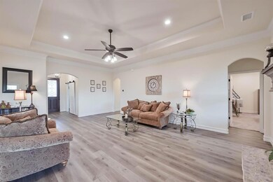 148 Independence Dr, Joshua, TX 76058 - photo 5