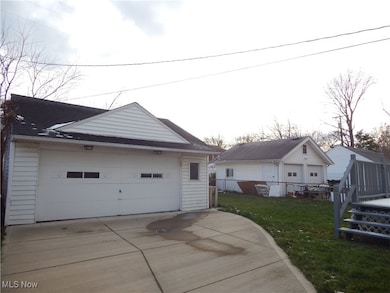 20330 S Lake Shore Blvd, Euclid, OH 44123 - photo 5