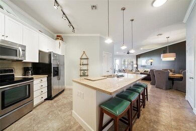Large Island with room for 4 barstools