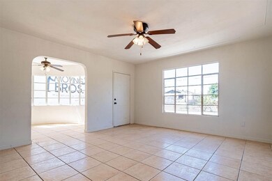 137 N 13th Ave, Yuma, AZ 85364 - photo 2