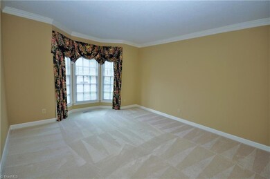 Livingroom with bay window