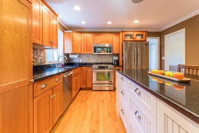 202 Oleary Place, Portsmouth, NH 03801 - photo 3