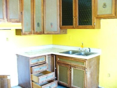 1104 N Ohio Ct, Sturgis, MI 49091 - photo 4